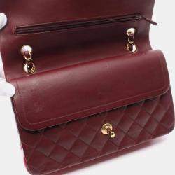 Pre Owned Chanel Bordeaux Lambskin Classic Flap Chain Shoulder Bag 