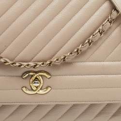 Pre Owned Chanel Beige Diagonal Quilted Leather Medium Flap Bag