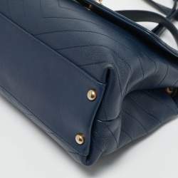 Pre Owned Chanel Navy Blue Chevron Leather and Snakeskin Chic Top Handle Bag