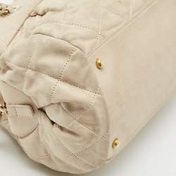 Pre Owned Chanel Off White Quilted Iridescent Leather Chic Quilt Bowling Bag
