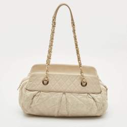 Pre Owned Chanel Off White Quilted Iridescent Leather Chic Quilt Bowling Bag