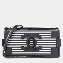 Pre Owned Chanel Black Enamel and Leather Boy Shoulder Bag