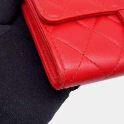 Pre Owned Chanel Red Lambskin Quilted Wallet On Chain 