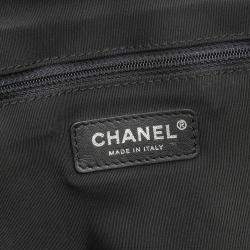 Pre Owned Chanel Black Patent Leather 2019 La Pausa Bay Camera Case
