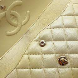 Pre Owned Chanel Matelasse Double Flap Chain shoulder Bag Metalic yellow Calf Leather Size 25