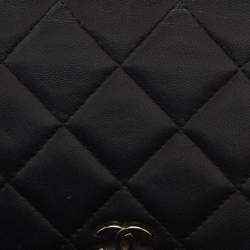 Chanel Black Quilted Leather L Yen Wallet