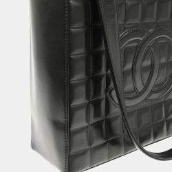 Pre Owned Chanel Black Lambskin Choco Bar Shoulder Bag