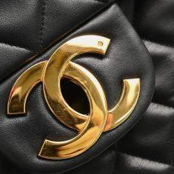 Chanel Black Lambskin Maxi Classic Flap Shoulder Bag