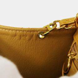 مملوكة مسبقًا حقيبة شانيل قلاب كلاسيك جامبو جلد عجل بيج عاتق