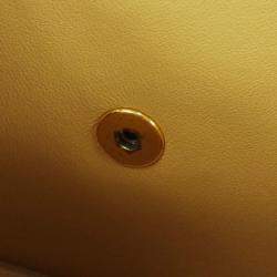 مملوكة مسبقًا حقيبة شانيل قلاب كلاسيك جامبو جلد عجل بيج عاتق