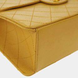 مملوكة مسبقًا حقيبة شانيل قلاب كلاسيك جامبو جلد عجل بيج عاتق