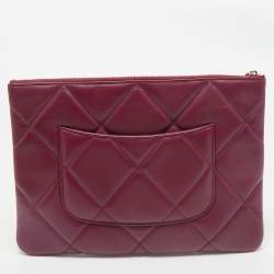 Pre Owned Chanel Burgundy Quilted Lambskin Leather Medium O Case Clutch