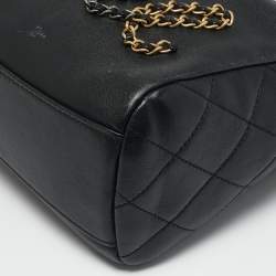 Chanel Black Leather Chain Signature Bag