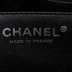 Pre Owned Chanel Black Quilted Caviar Leather Jumbo Classic Single Flap Bag