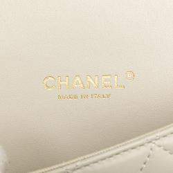 Pre Owned Chanel White Quilted Lambskin and Shearling CC Muff Flap