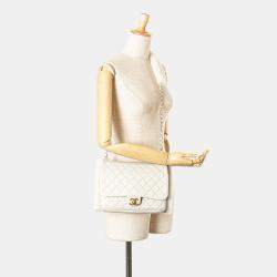 Pre Owned Chanel White Quilted Lambskin and Shearling CC Muff Flap