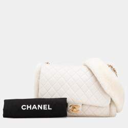 Pre Owned Chanel White Quilted Lambskin and Shearling CC Muff Flap