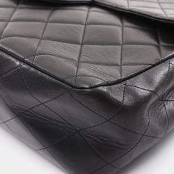 Pre Owned Chanel Black Lambskin Leather Jumbo Classic Flap Shoulder Bag