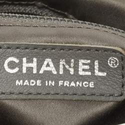Pre Owned Chanel White Leather Triple Chain Flap Bag