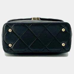 Pre Owned Chanel Black Lambskin Matelasse Vanity Chain Shoulder Bag 