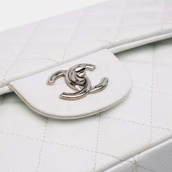 Pre Owned Chanel White Jumbo Classic Caviar Double Flap