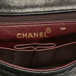 Chanel Black Quilted Lambskin Leather Vintage Classic Flap Bag