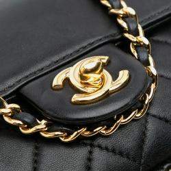 Chanel Black Small Quilted Lambskin CC Unchained Flap