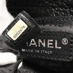 Pre Owned Chanel Black Calfskin Mademoiselle Lock Chain Shoulder Bag