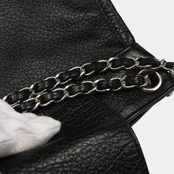 Pre Owned Chanel Black Calfskin Mademoiselle Lock Chain Shoulder Bag