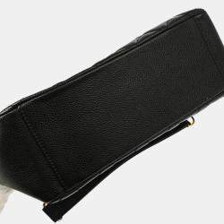 مملوكة مسبقًا حقيبة يد شانيل شوبينغ بيتي جلد عجل أسود