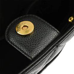 مملوكة مسبقًا حقيبة يد شانيل شوبينغ بيتي جلد عجل أسود