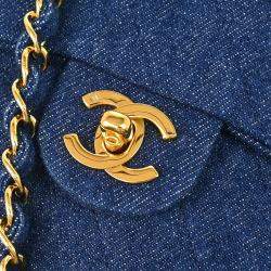 Pre Owned حقيبة شانيل كلاسيك دينم أزرق صغيرة مربعة بقلاب كتف