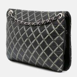 Pre Owned Chanel Black Quilted Metallic Distressed Lambskin CC Crystal Flap