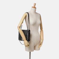 Pre Owned Chanel Black Quilted Metallic Distressed Lambskin CC Crystal Flap