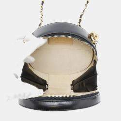Pre Owned Chanel Black Leather CC Logo Shoulder Bag