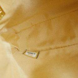 مملوكة مسبقًا Chanel Beige Calfskin Chain Shoulder Bag 