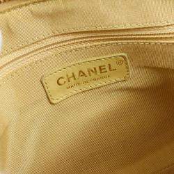 مملوكة مسبقًا Chanel Beige Calfskin Chain Shoulder Bag 