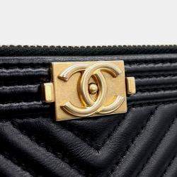 Chanel Black Leather Chevron Boy Clutch New Medium