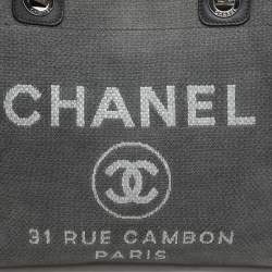 مملوكة مسبقًا Chanel Grey Canvas Medium Deauville Shopper Tote