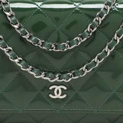 Pre Owned Chanel Green Quilted Patent Leather CC Wallet On Chain