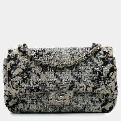 Chanel Black/White Medium Classic Wool Herringbone Double Flap