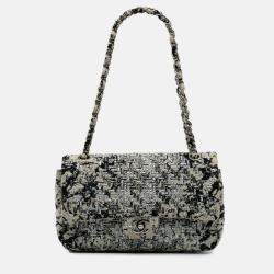 Chanel Black/White Medium Classic Wool Herringbone Double Flap