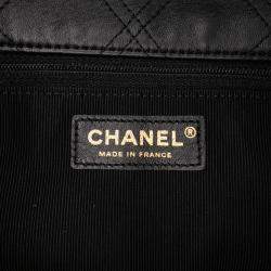 Pre Owned Chanel Black Medium Quilted Lambskin Pearl Studs Flap