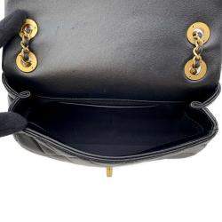 Chanel Black Lambskin 19 Flap Chain Shoulder Bag 20