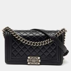 Pre Owned Chanel Black Quilted Leather Medium Boy Flap Bag