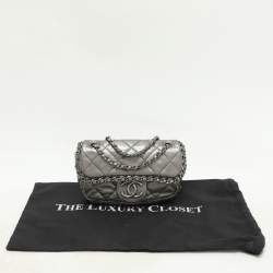 Pre Owned Chanel Silver Quilted Crinkled Leather Mini Chain Me Bag