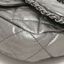 Pre Owned Chanel Silver Quilted Crinkled Leather Mini Chain Me Bag