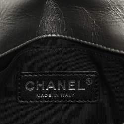Pre Owned Chanel Silver Quilted Crinkled Leather Mini Chain Me Bag