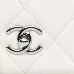 Pre Owned Chanel Mini Quilted Chain Rows Flap White Lambskin Bag