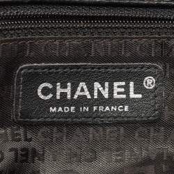 Pre Owned Chanel Black Chocolate Bar Quilt Patent Leather Diagonal Flap Bag